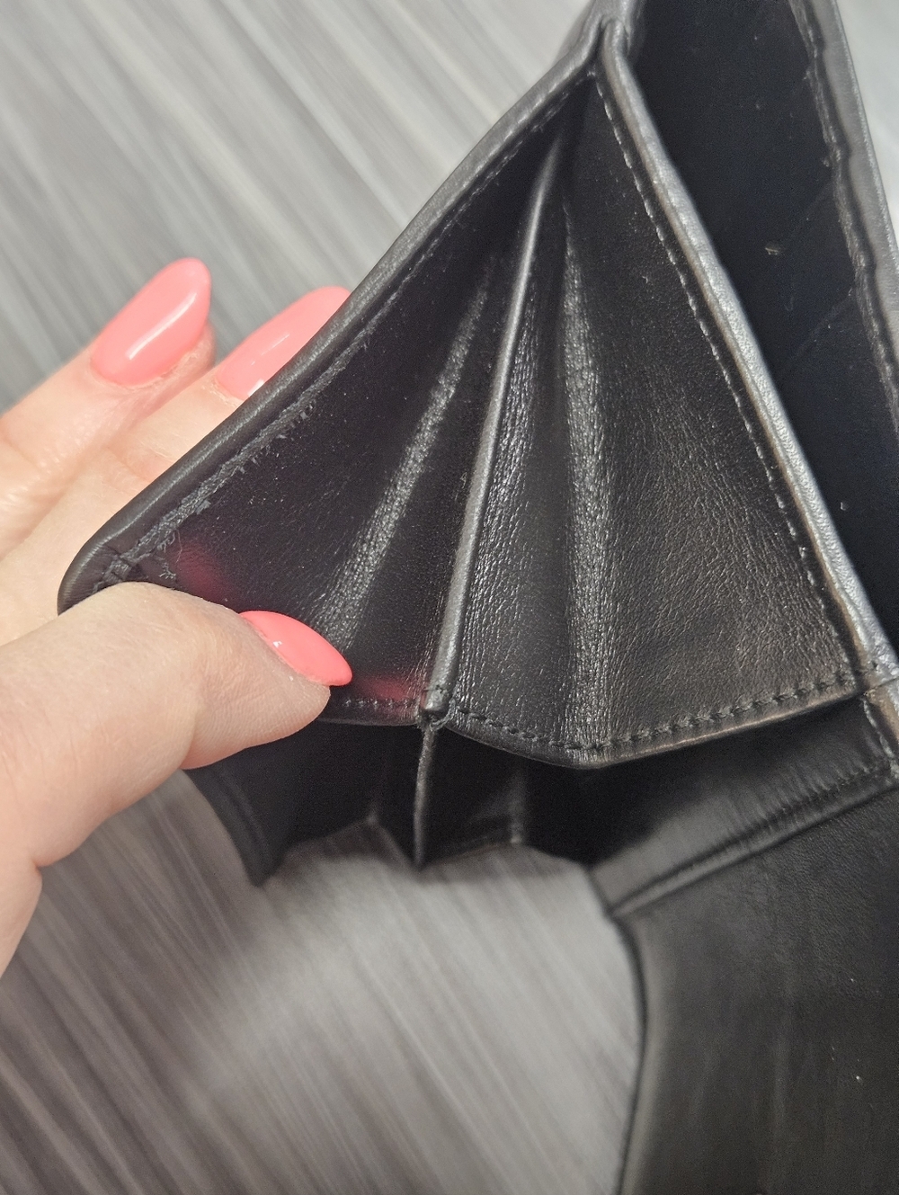 CELINE Portafogli Macadam Blasone Patent Leather Wallet Trifold + Box & Dustbag - Picture 13 of 16